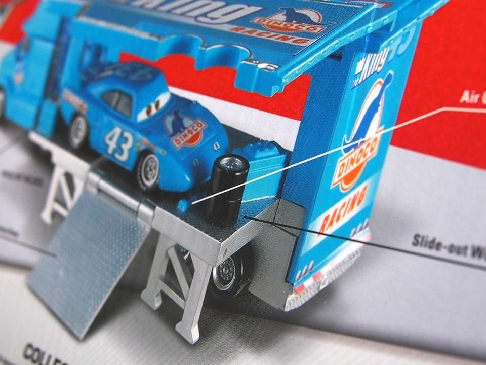 GRAY HAULER （キングのチームトレーラー）