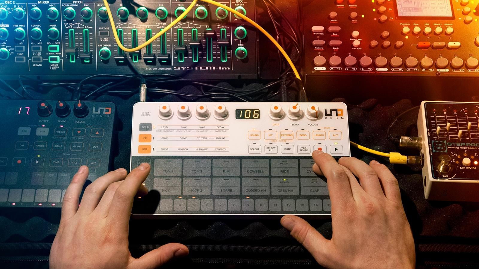 IK Multimedia | UNO Drum | リズムマシン アナログリズムマシン