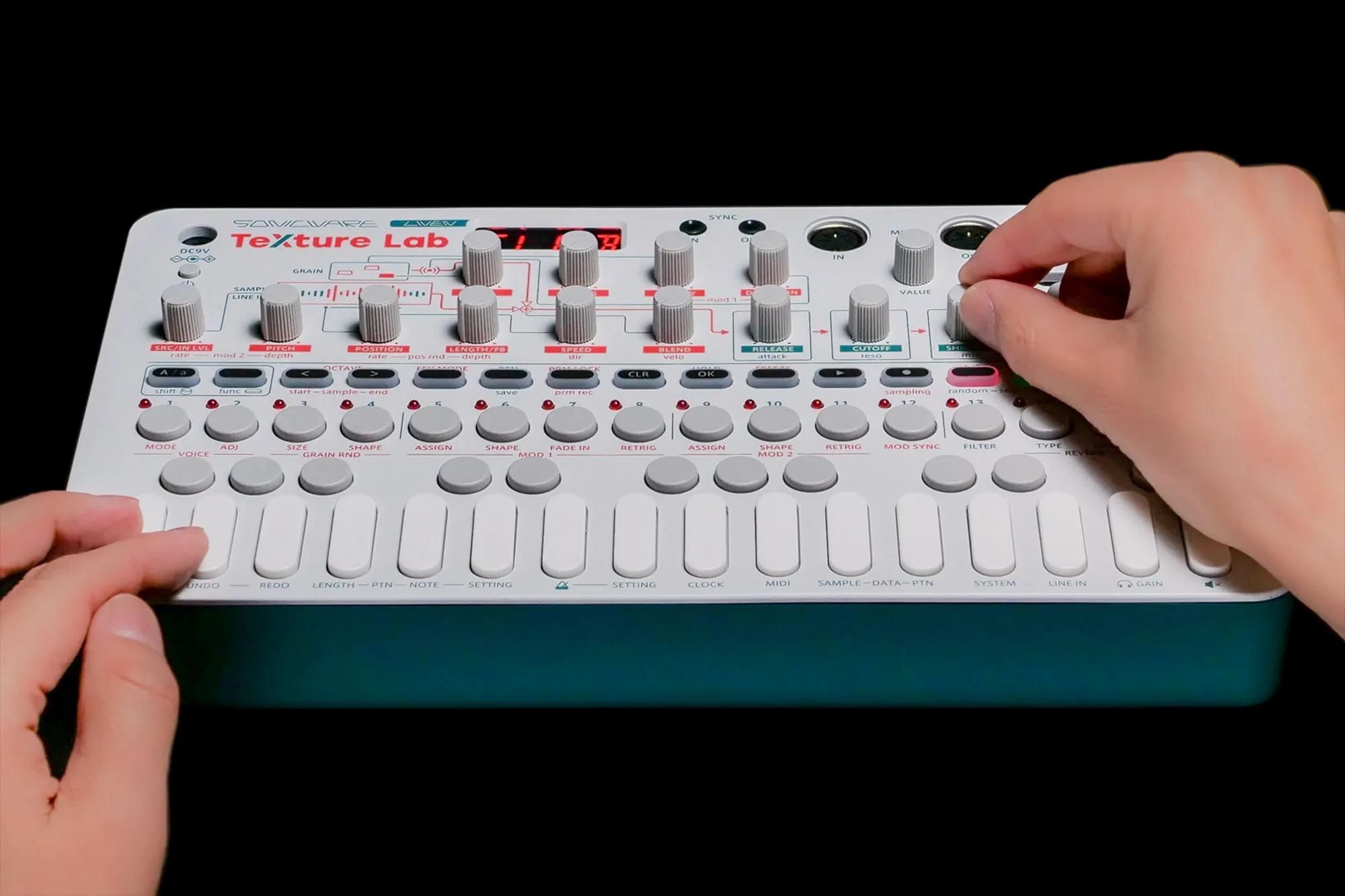 SONICWARE | LIVEN Texture Lab | シンセサイザー ガジェット系シンセ