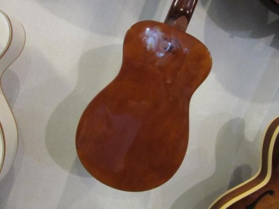 K YAIRI LADYBIRD かわいいヤイリのミニギター！Fホールのものはタマが