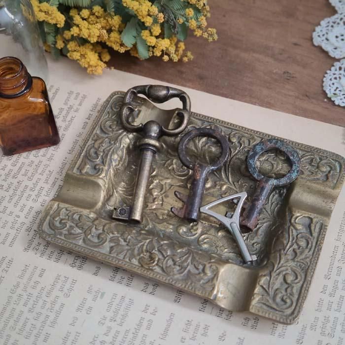 ドイツ蚤の市・古道具・ブロカント・アンティーク調・レトロ雑貨・真鍮