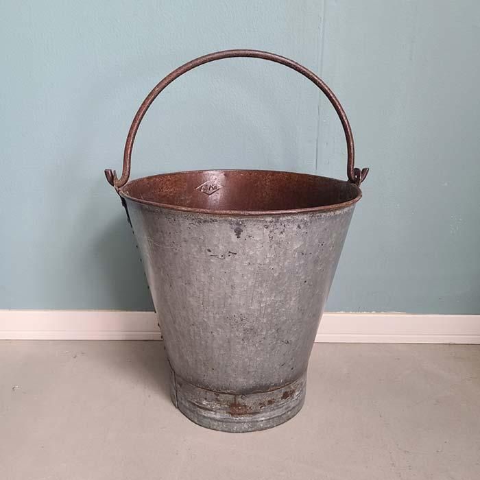 レトロ・ジャンク・バケツ | 旅するレトロ雑貨店 monochrome/モノクローム
