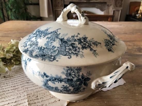 フランス/ショワジー・ル・ロワ（CHOISY LE ROI）POMPADOUR