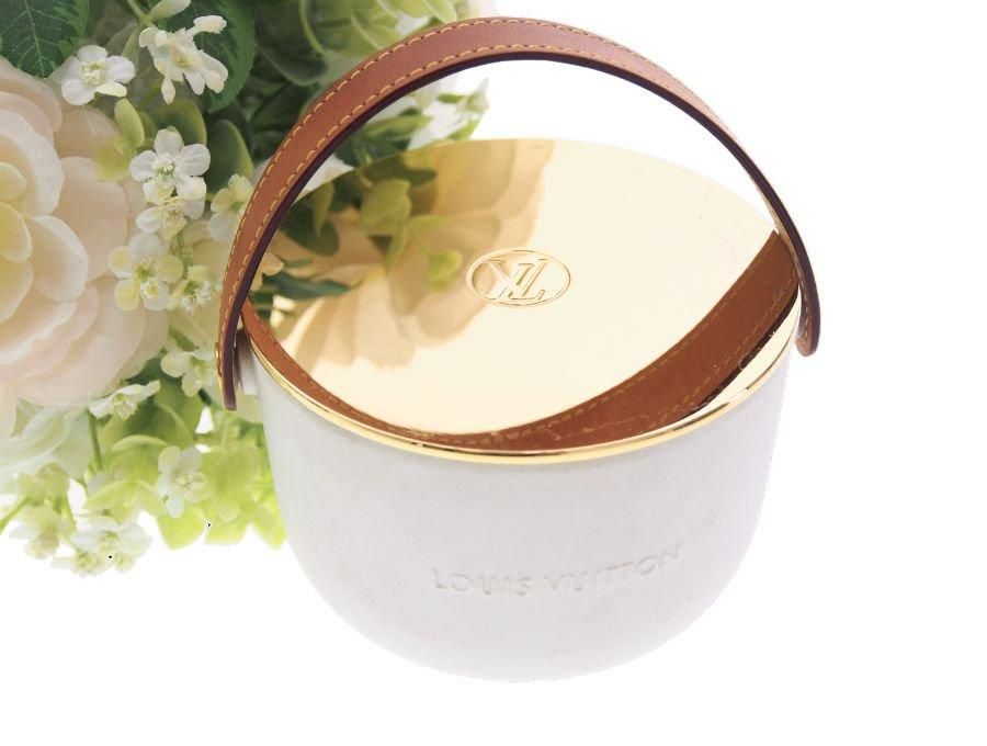 ルイヴィトン アロマキャンドル 香りのろうそく ILE BLANCHE イル