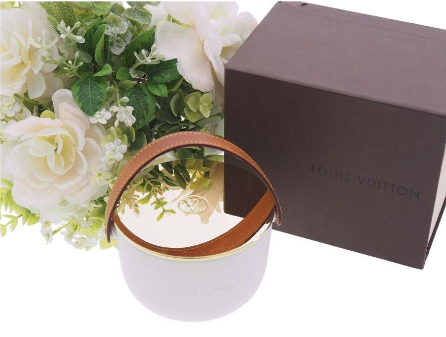 ルイヴィトン アロマキャンドル 香りのろうそく ILE BLANCHE イル