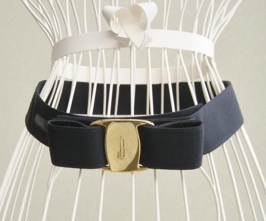 Salvatore Ferragamo ヴァラ グログラン リボン ベルト ネイビー
