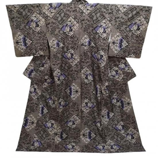 大島紬 本場奄美大島紬 泥染め 正倉院鳳凰紋 カジュアル着物 お仕立