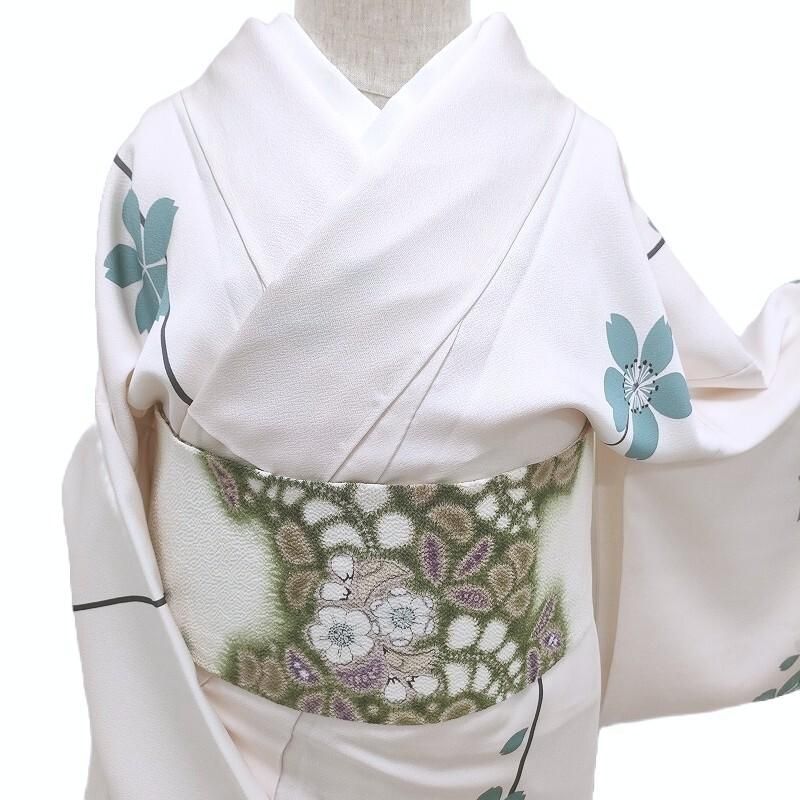 小紋 新品 桜花と一本縞 カジュアル小紋 着物 御仕立上り(3475