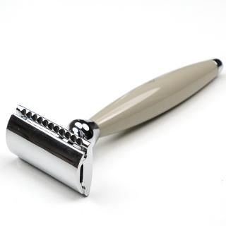 Edwin Jaggerが買えるのは日本ではKOJAK RAZORだけです