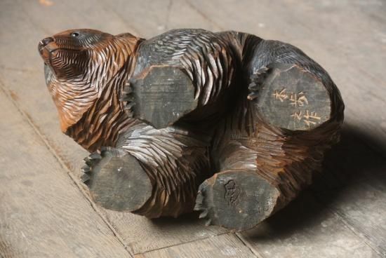 引間二郎（木歩）木彫り熊