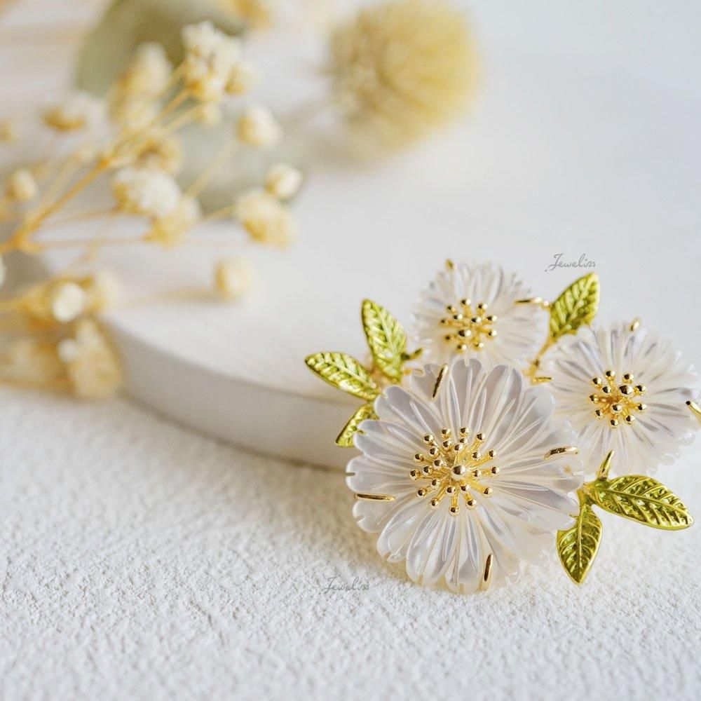 Jeweliss ブローチ デージーフラワー ラージャ Raya シェル 花