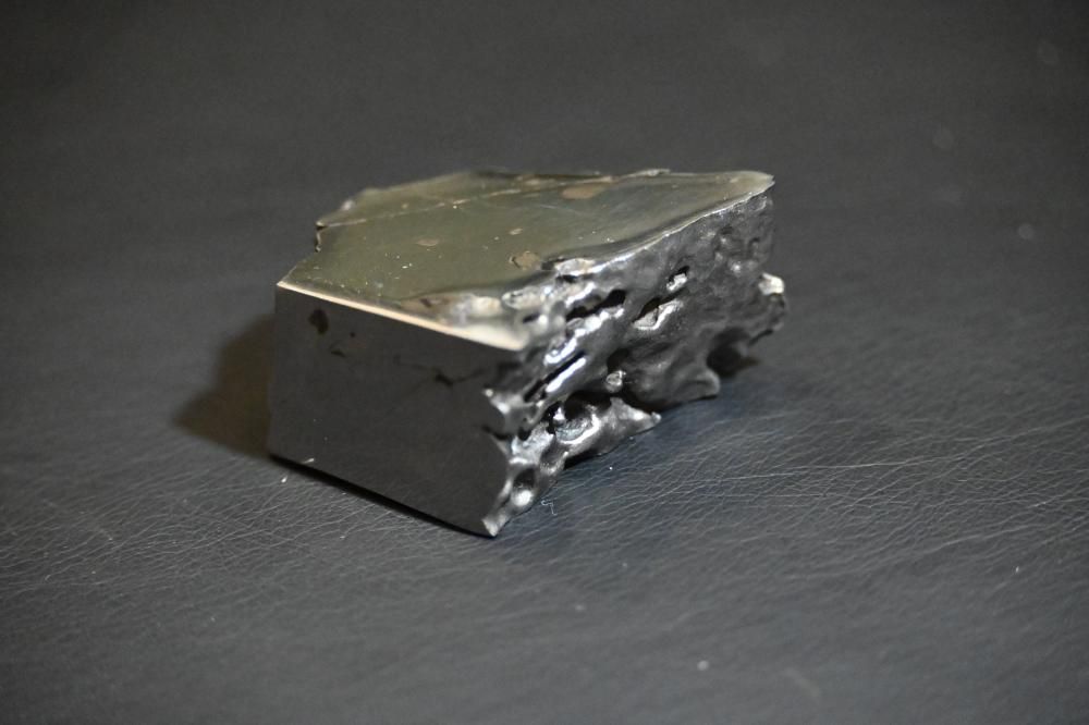 ドロニノ隕石(Dronino meteorite)