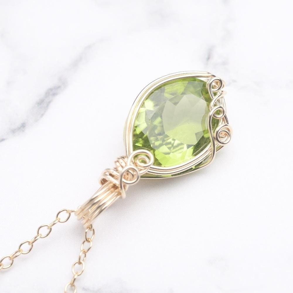 ペリドット ペンダントトップ ワイヤーラッピング ネックレス 14kgf