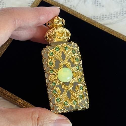 チェコ 装飾付き香水瓶 445 すりガラス白×ウランガラス - チェコ雑貨と