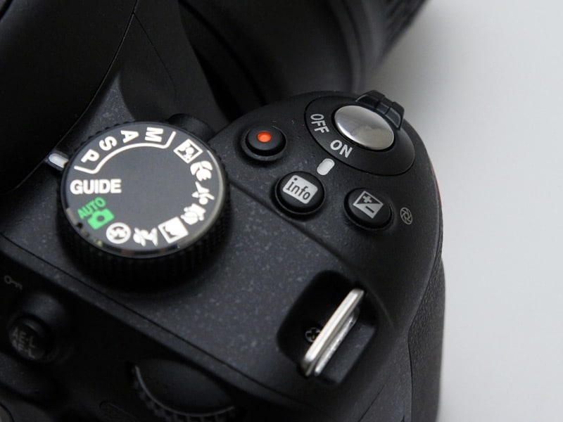 2/4 エントリークラスの正統進化機 ニコン D3200 レビュー [デジタル