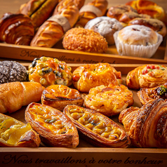 Boulangerie Cafe Hallu ブーランジェリー カフェ ハル(伏見区その他