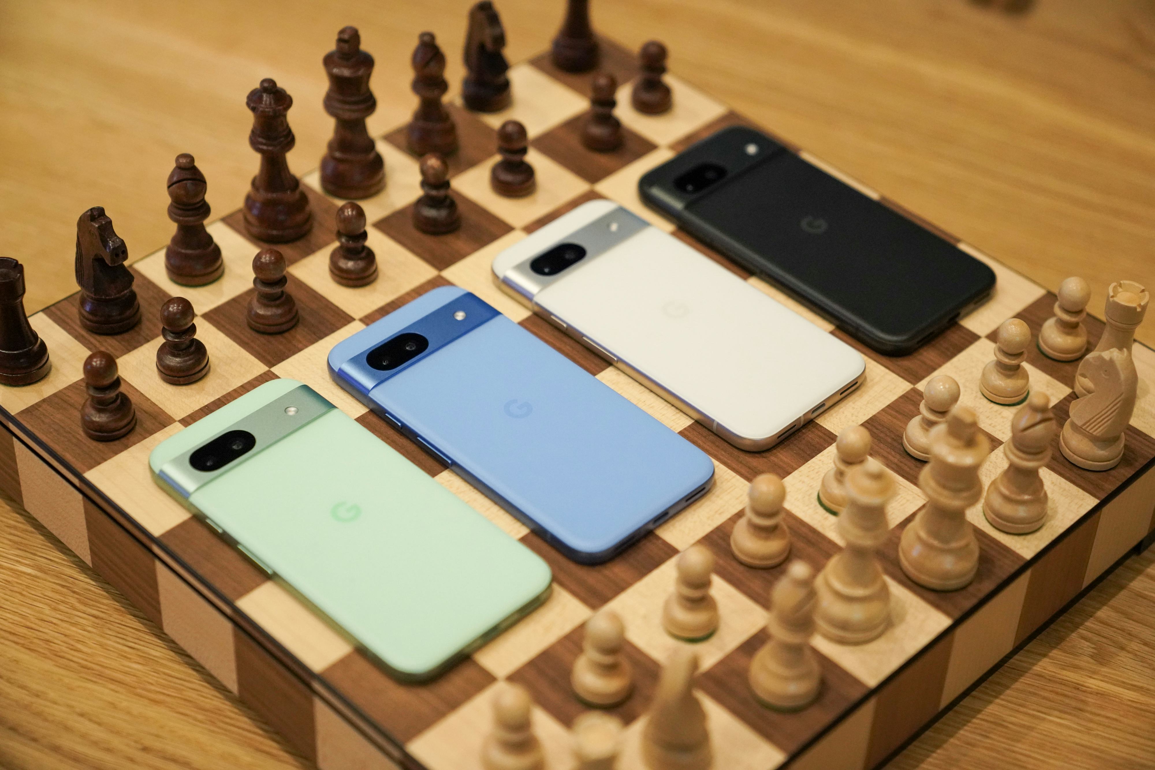 Google's New $499 Pixel 8a Has a Fingerprint-Resistant Design