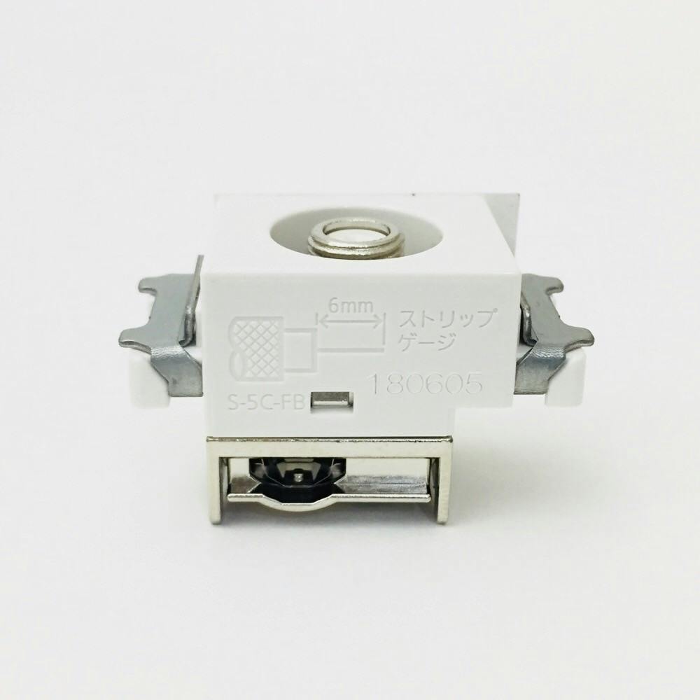 パナソニック テレビターミナル電流通過型 WCS3013W | アンテナ