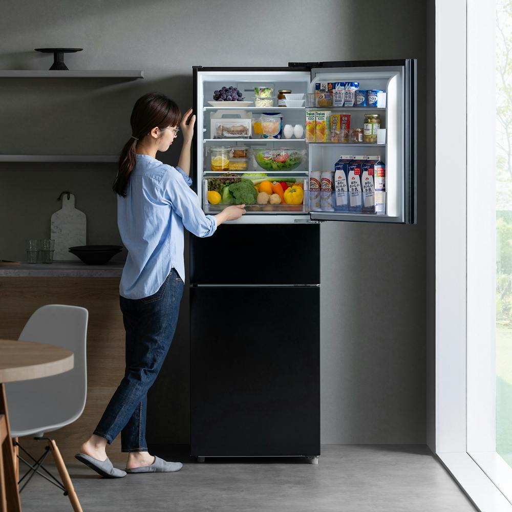 アイリスオーヤマ 冷凍冷蔵庫 235L IRSN-HF24A-B ブラック 冷蔵庫 大