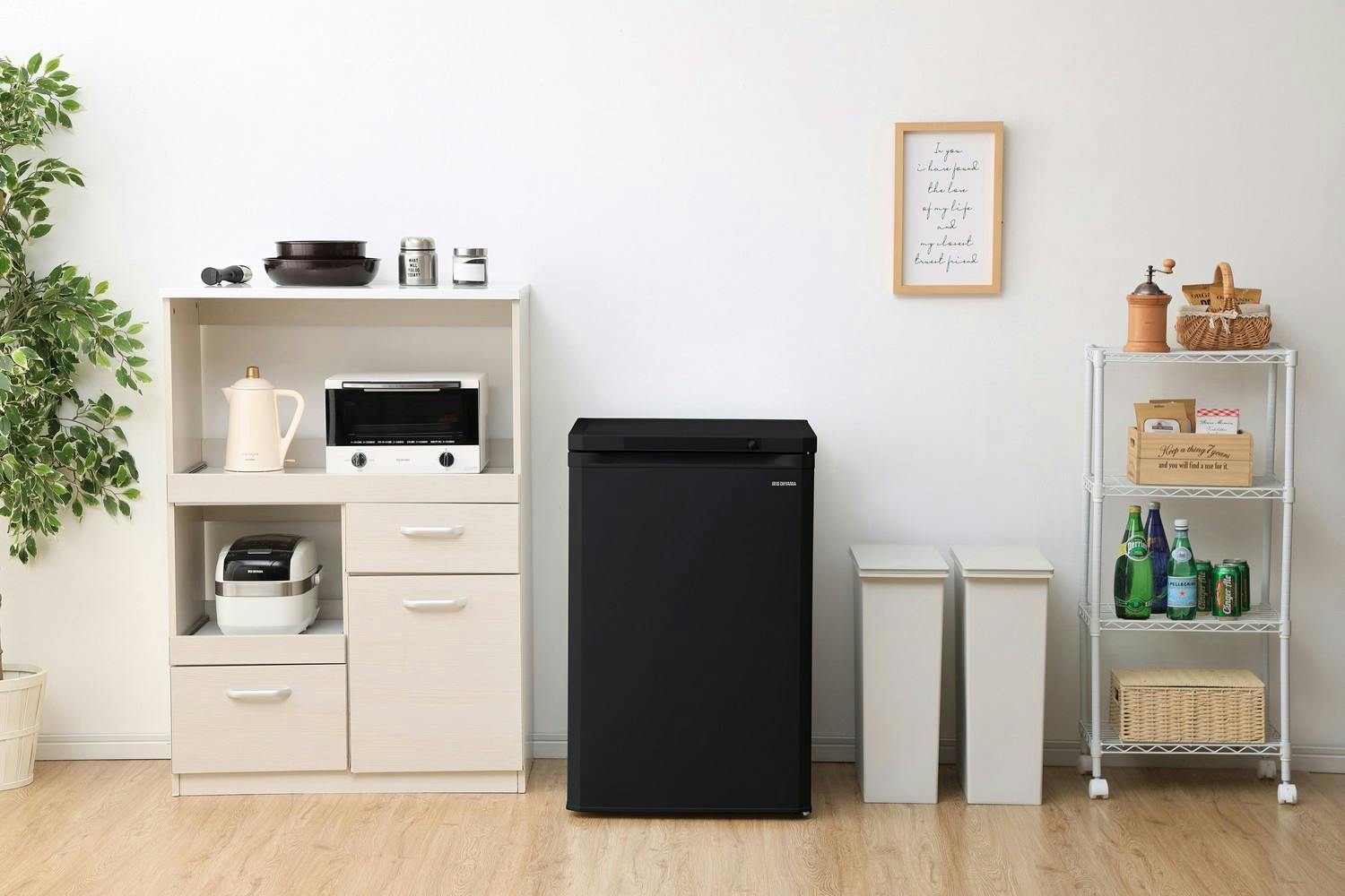 アイリスオーヤマ 前開き冷凍庫 85L ブラック 冷凍食品 ノンフロン