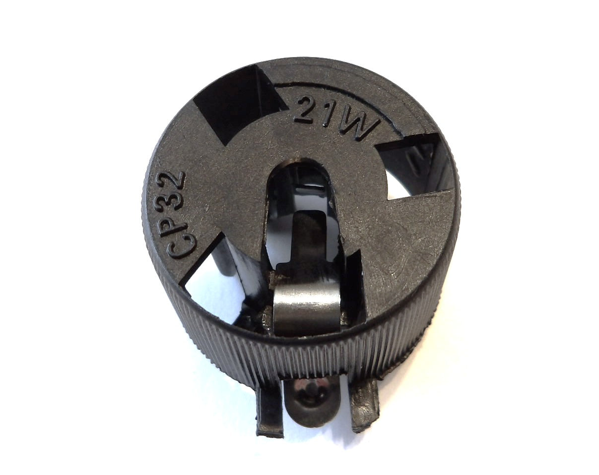 s*7様 ボルボ240ワゴン用テールランプ 左側 純正フランス製 s*7様