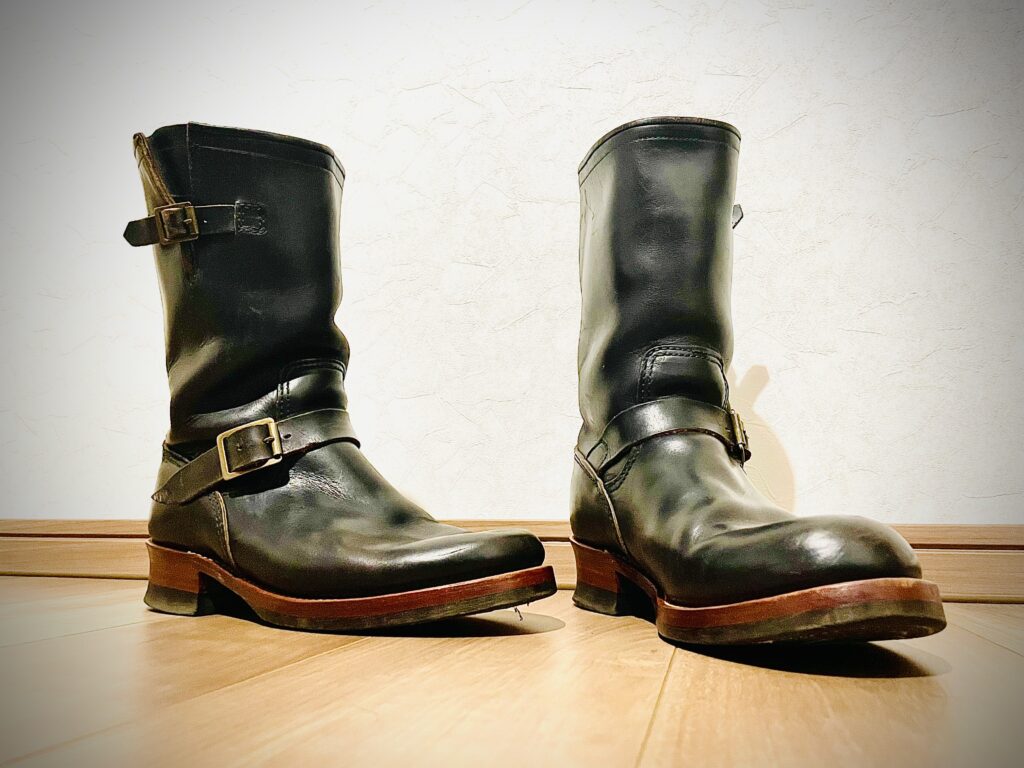 ネットでブーツを買うのは難しい〜エンジニアブーツ LONE WOLFと