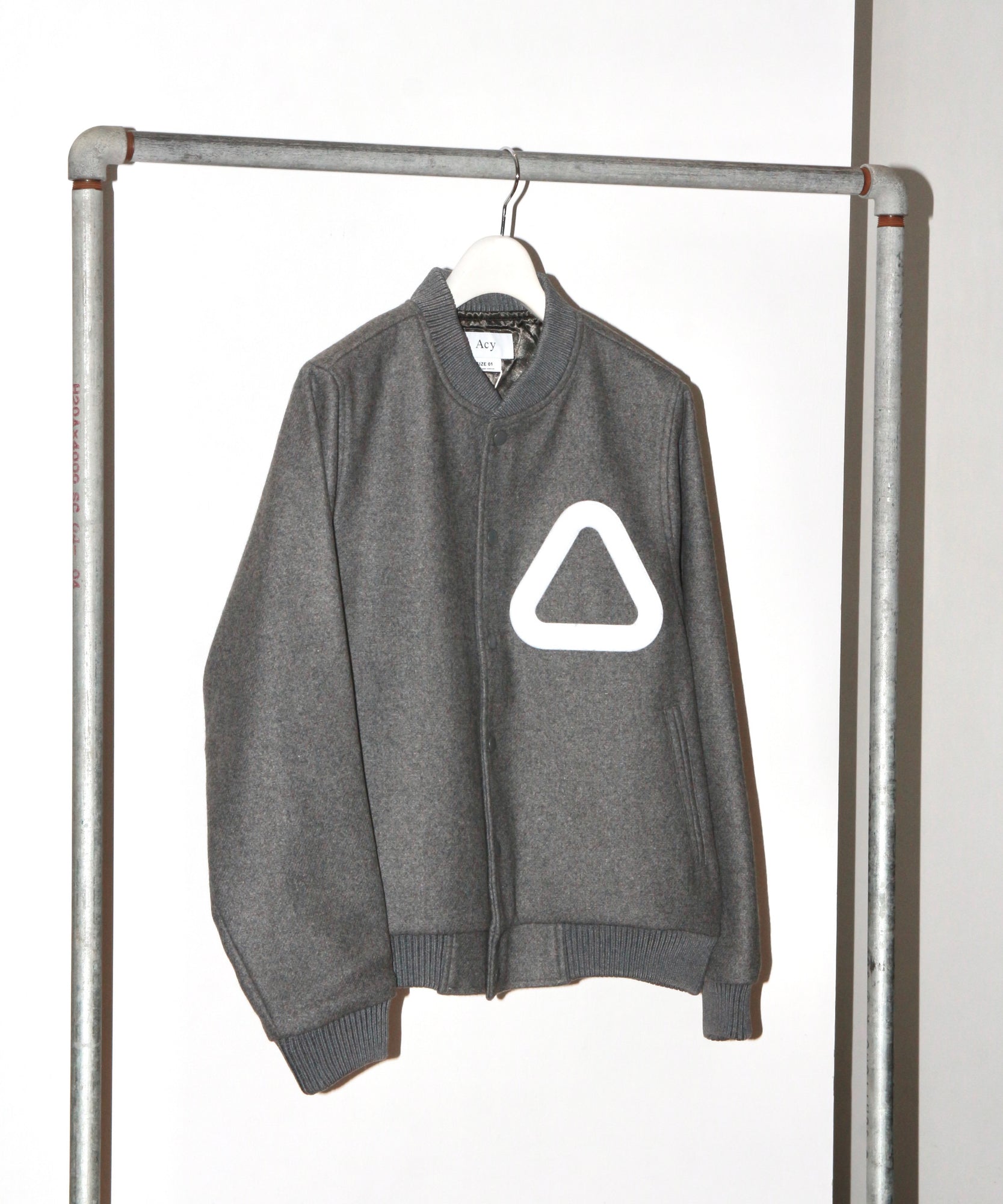 Acy エーシー minnnano ミンナノ アウター スタジャン バーシティ