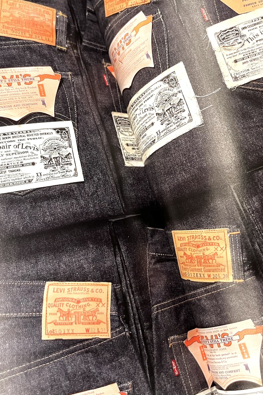 Levi's Vintage Clothing The 501XX Book A Collection of Vintage