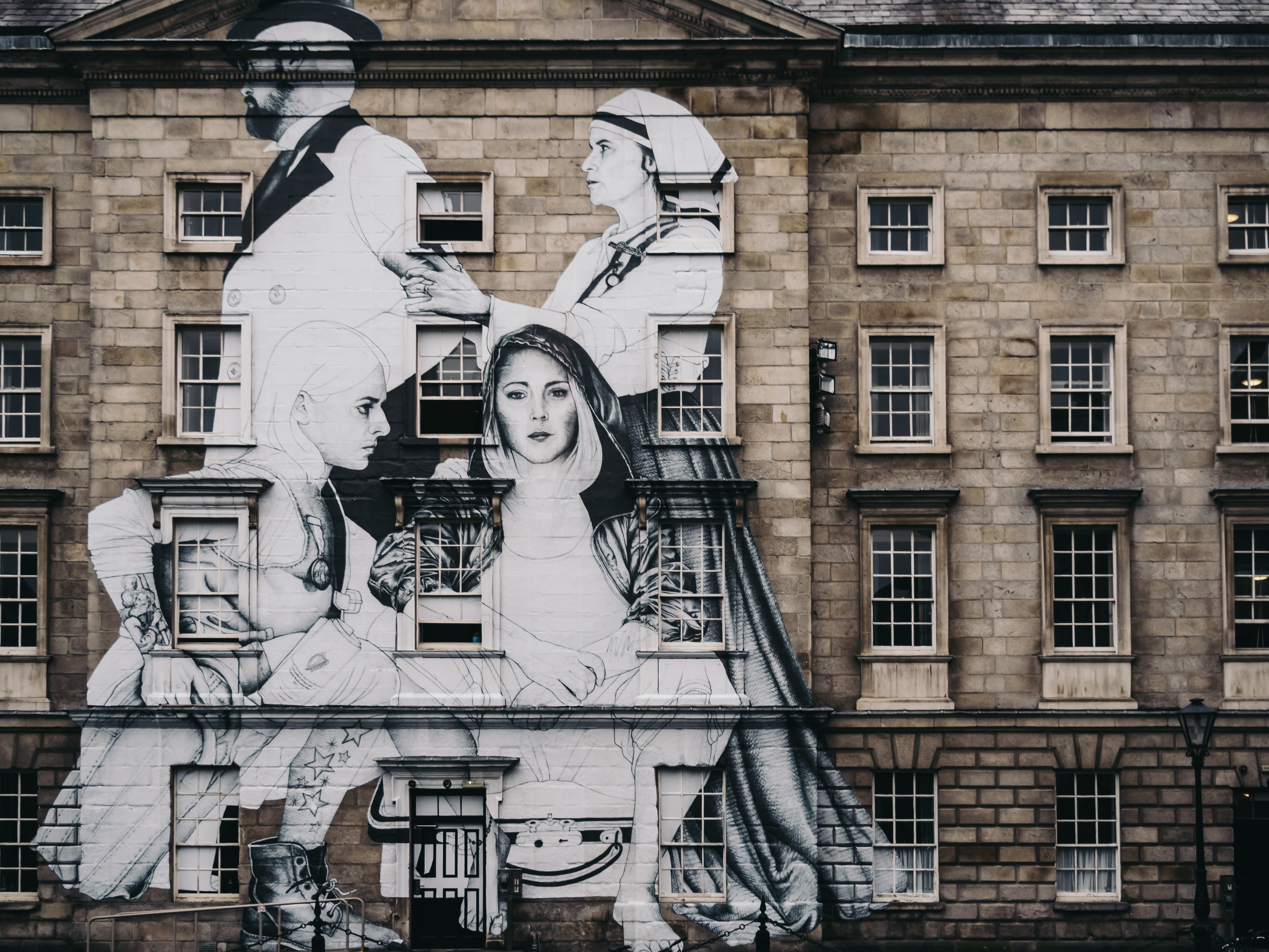 トリニティカレッジ(ダブリン大学)の図書館と世界一美しい本「ケルズの