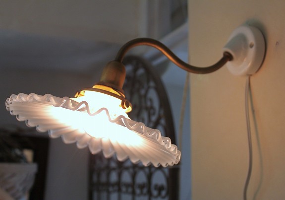 簡易取り付けコンセント仕様ブラケットライトC（ウォールランプC