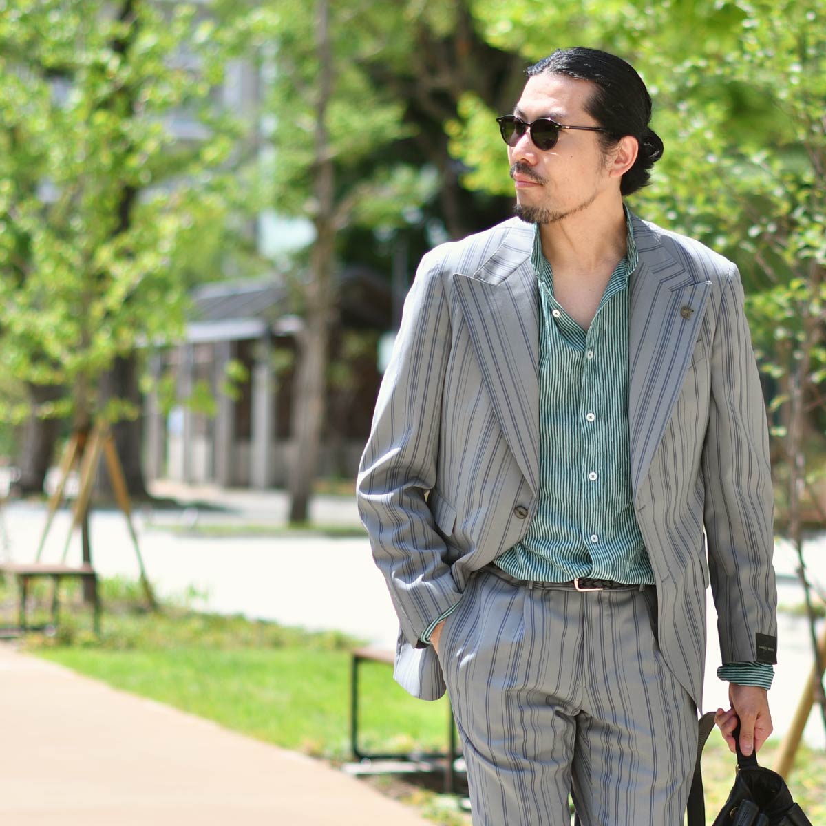 ドレスダウンでスーツを楽しみましょう！～Gabriele Pasini