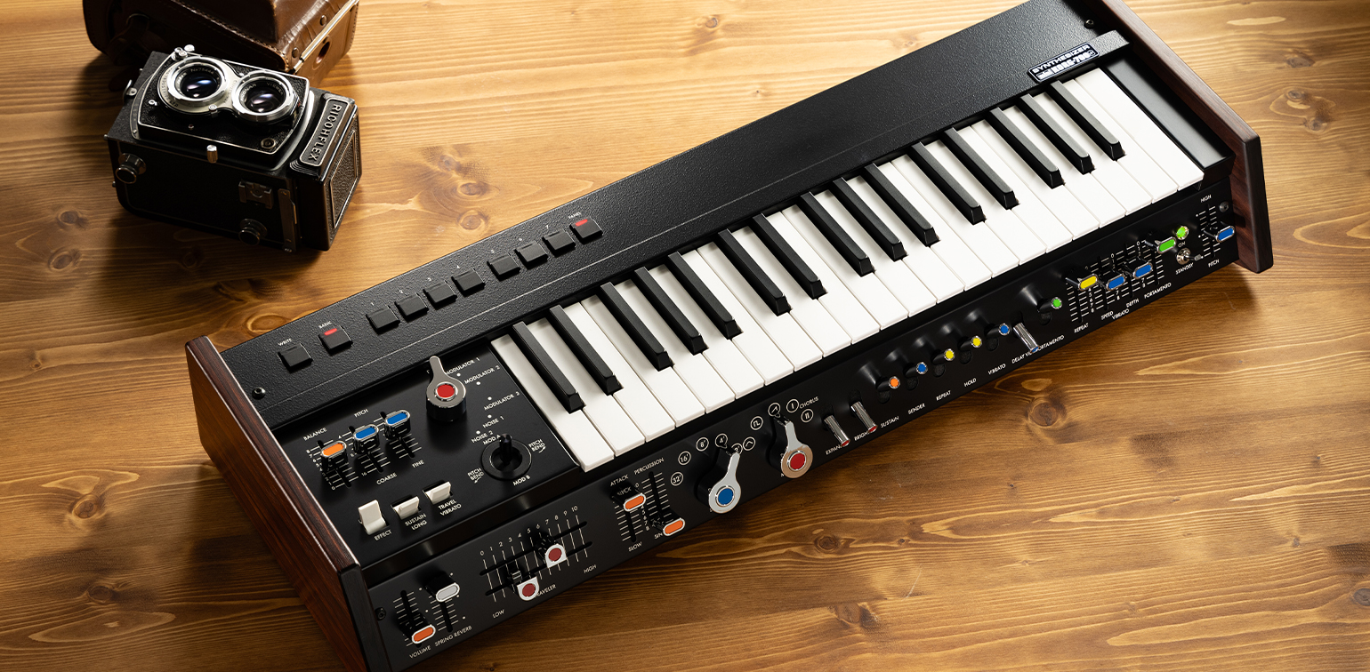 KORG miniKORG 700Sm | 銘機 miniKORG 700S をミニサイズで復刻、新