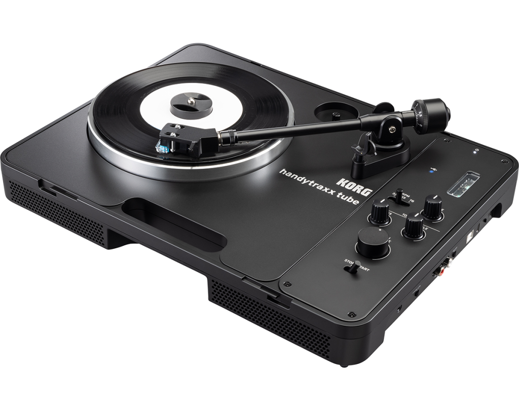 KORG handytraxx play | 多機能なポータブル・レコードプレーヤー
