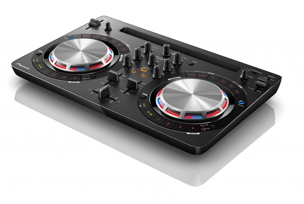 シンプルな操作でDJを楽しめるDJコントローラーPioneer「DDJ-WEGO3