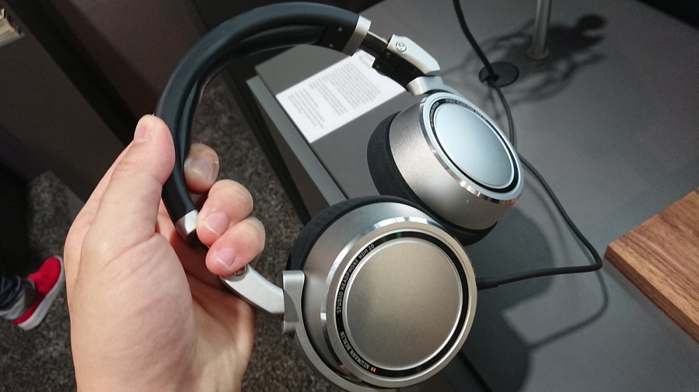 NEUMANN NDH 20 / NDH 20 Black Edition | ノイマン初のスタジオモニタ