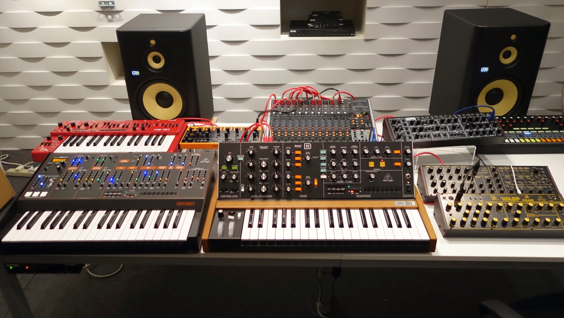 Behringer（ ベリンガー ）POLY D を筆頭にハードシンセが大集結