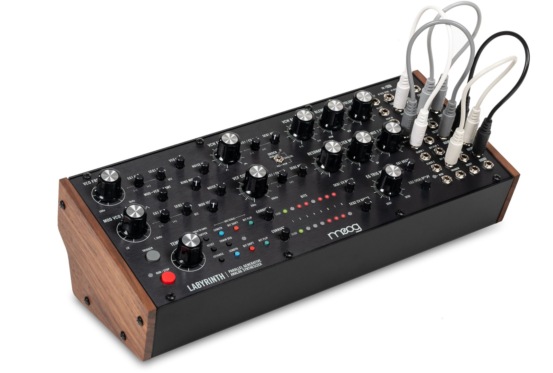 Moog Labyrinth | 西海岸スタイルのセミモジュラーシンセサイザー