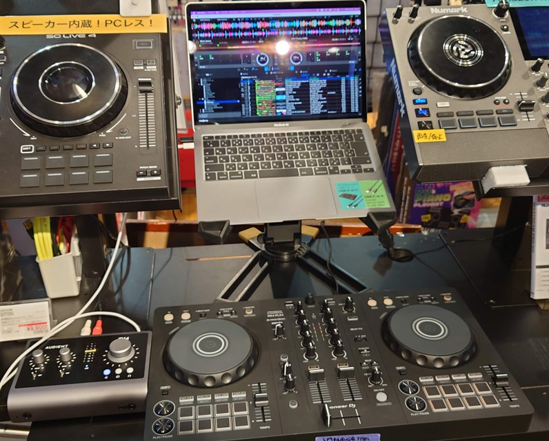 DDJ-FLX4にオーディオインターフェイスを追加して、プロレベルの音質を