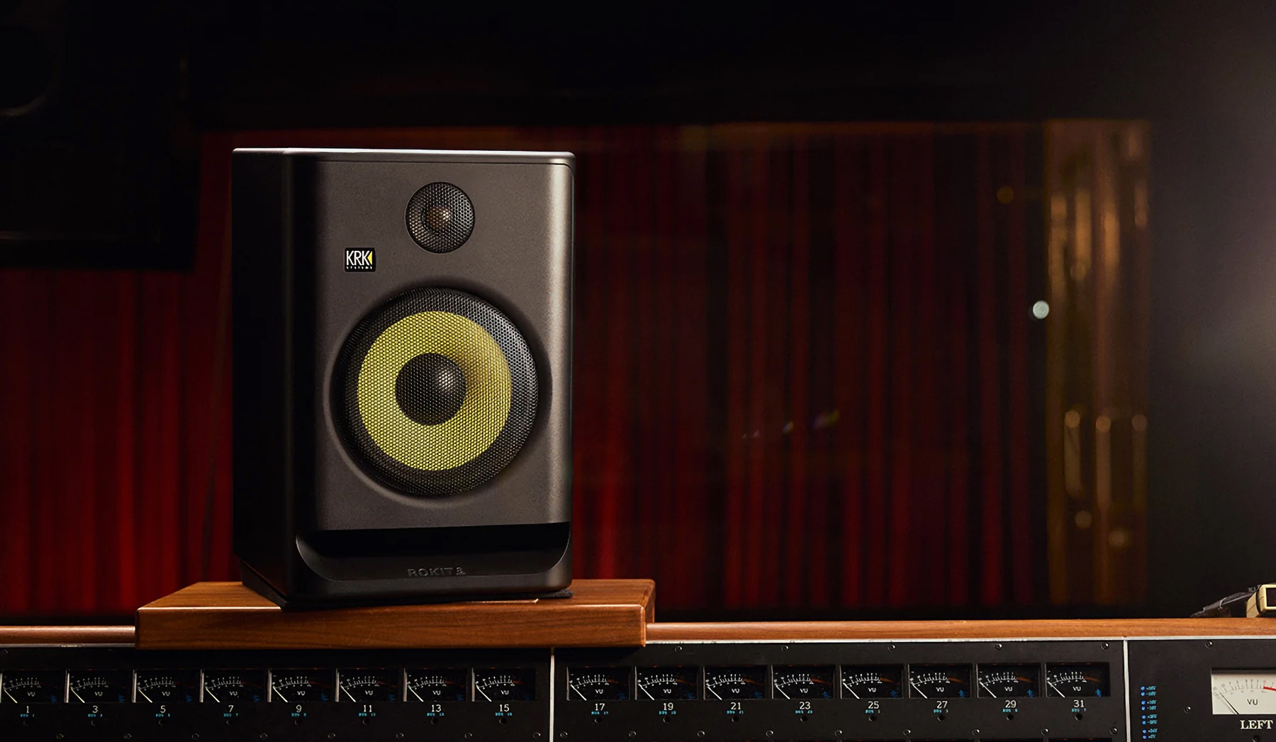 KRK 「RP5G5」「RP7G5」「RP8G5」 | 部屋の環境や用途に対応するROKIT5