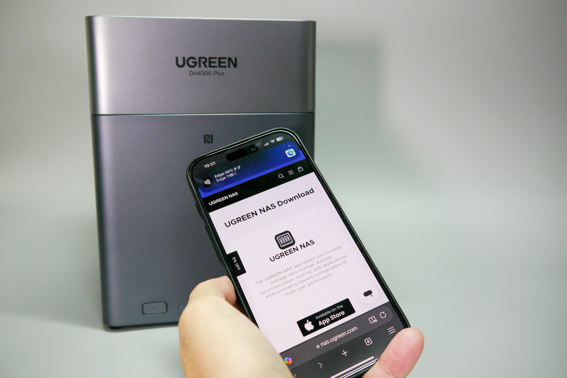 UGREEN NASの進化が止まらない!! 今度は価格を抑えたDH4300 Plusが登場