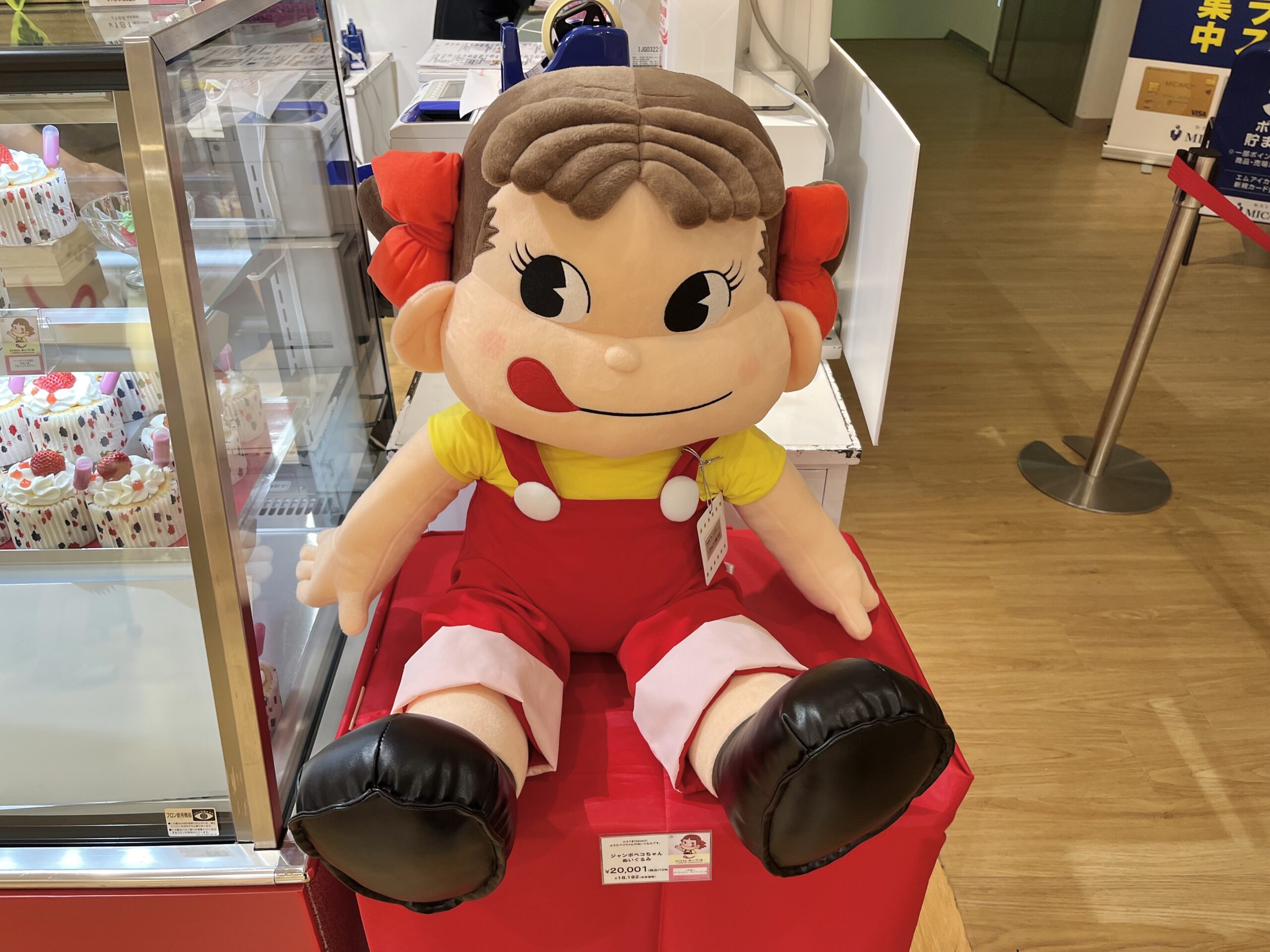 新しくなった不二家がPOPUP開催 限定グッズやSnow Man展示も