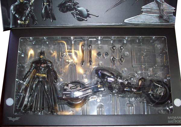 Bandai Movie Realization Batman & Bat-Pod combo set The Dark