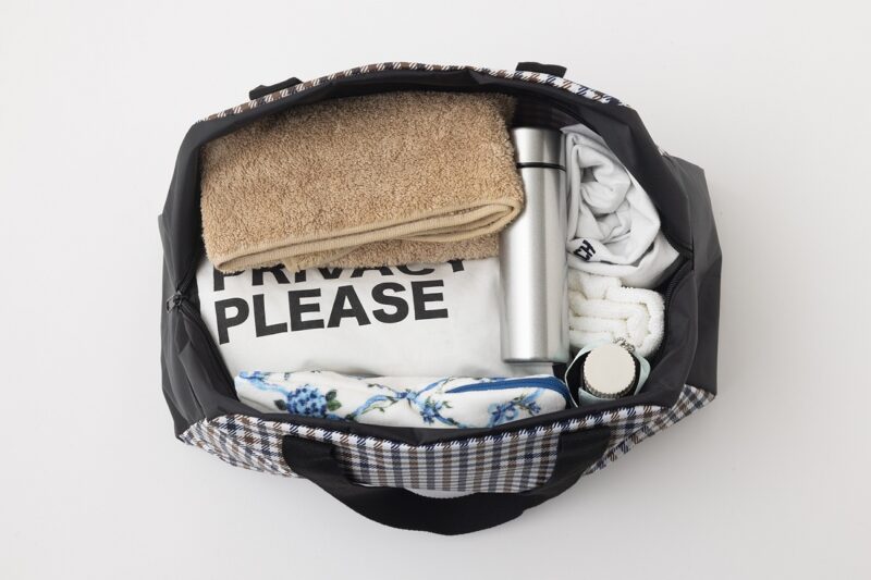 付録の域を超えた完成度。アクアスキュータムの洗練ボストンBAGがGLOW3