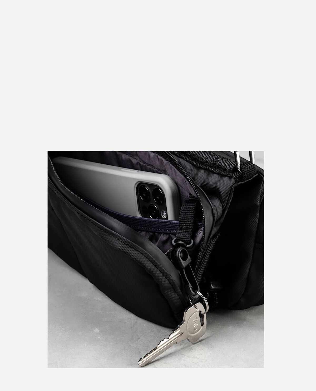 ペットボトル ボトルサコッシュ ミディアム バッグ ブラック