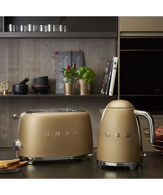 ケトル シャンパンマット | SMEG/スメッグ | 三越伊勢丹オンライン