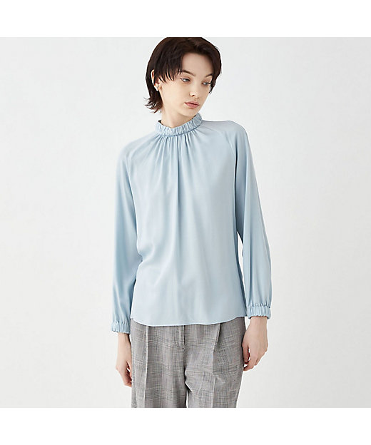 ウォッシャブルサテン スタンドギャザーカラーブラウス | maison