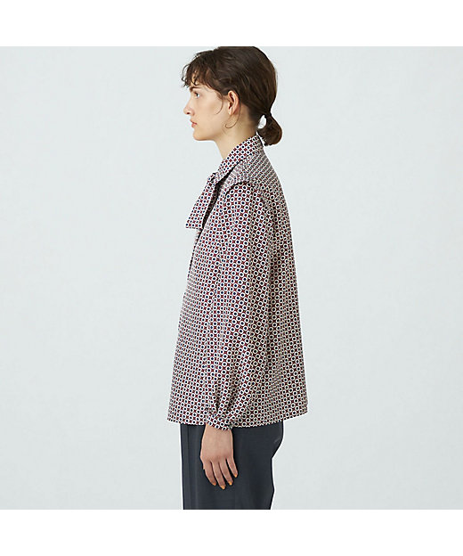 コモンフラワープリント ボウタイブラウス | maison TOMORROWLAND