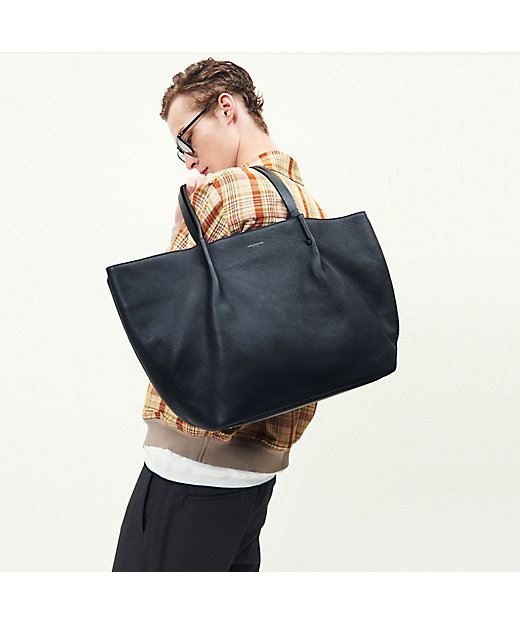 TOMORROWLAND シュリンクレザー トートバッグ