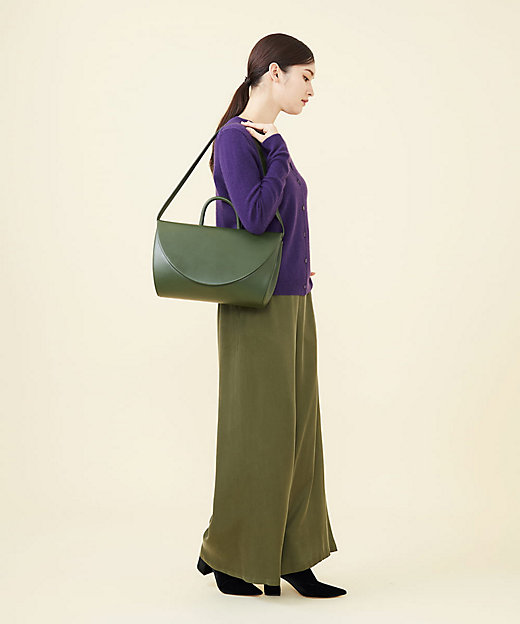 カウレザーフォルムバッグ | Sybilla (Women)/シビラ | 三越伊勢丹