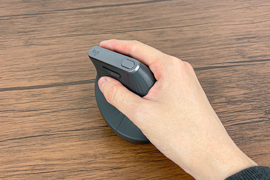 MX Verticalレビュー】サイズでかすぎ、ボタン遠すぎなエルゴマウス